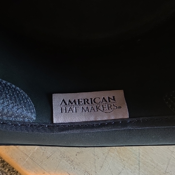 Classic Black Top Hat - Picture 2 of 9